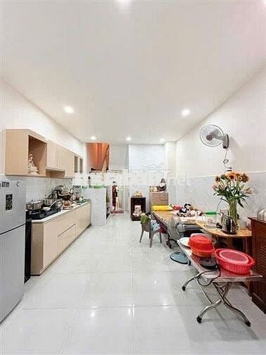 bán nhà 4 tầng quận 6 -dt ; 32m giá nhỉnh 4 tỷ