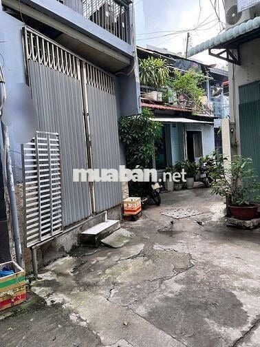 Bán nhà vị trí thông thoáng đường Phạm Thế Hiển P5 Q8