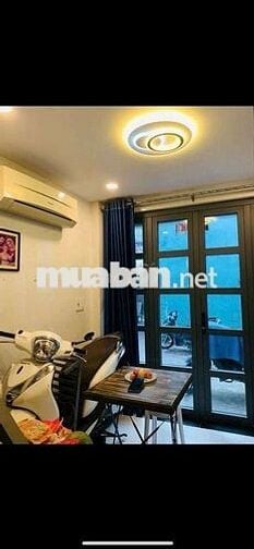 Bán nhà vị trí thông thoáng đường Phạm Thế Hiển P5 Q8