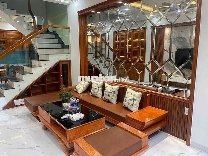 bán nhà chính chủ mặt tiền kinh doanh tại dĩ an bình dương. p đông hoà