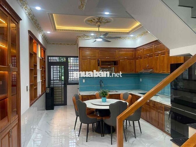 bán nhà chính chủ mặt tiền kinh doanh tại dĩ an bình dương. p đông hoà