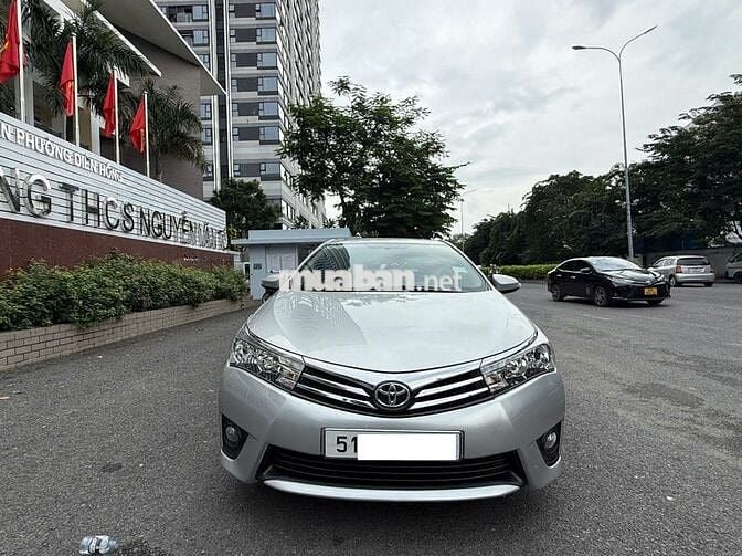 Cần Corolla Alits Xe GĐ ít SD ko KD, xe rất đẹp