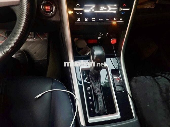 Mitsubishi xe Xpande Cross  SX : 2022