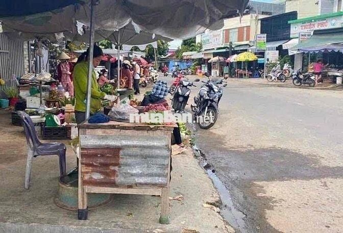 Cần bán nhanh miếng đất 420m2 có SHR giá 850tr