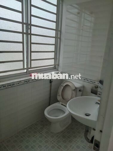 Cho thuê nhà góc 2MT đường Lê Đại Hành, P11, Quận 11, 3pn, 3wc