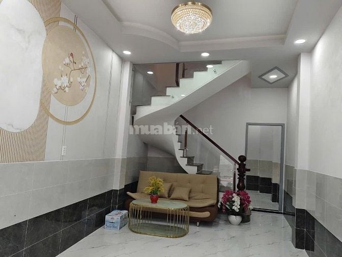 Hẻm Thẳng Cách MT 100m.ngay Trường THPT NGÔ GIA TỰ Bình Đông P15Q8. 