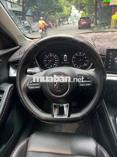 MG MG5 2022 - 10223 km