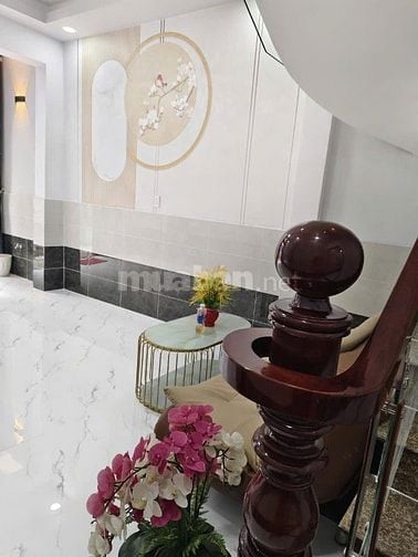 Hẻm Thẳng Cách MT 100m.ngay Trường THPT NGÔ GIA TỰ Bình Đông P15Q8. 