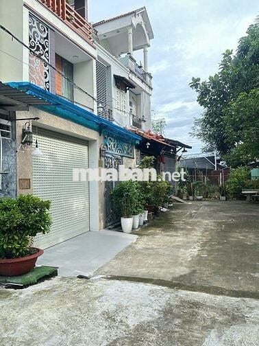 NHÀ 3 TẦNG - NGANG 5M - HẺM XE HƠI - KHO A