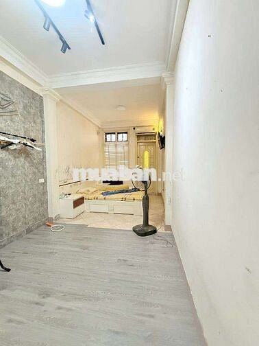 Trần Hoà- Kim giang. 27m 4 tầng sổ đỏ 4.9 tỷ