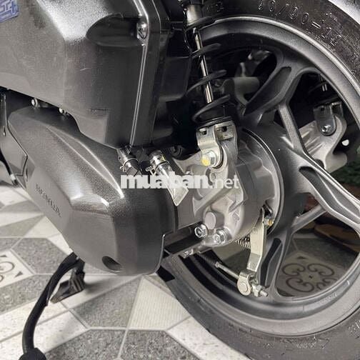 AB 4val 125cc/2024 ĐEN ĐB, 6k km, bstp chính chủ