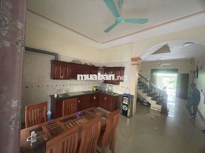 Chính chủ gửi căn 3 tầng thiết kế hiện đại đủ công năng cho hộ 5_7 ng