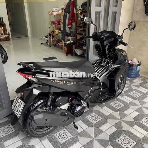 AB 4val 125cc/2024 ĐEN ĐB, 6k km, bstp chính chủ