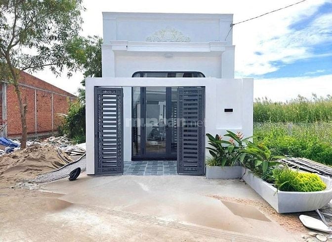 Bán nhà mới trong hẻm 81 trương định