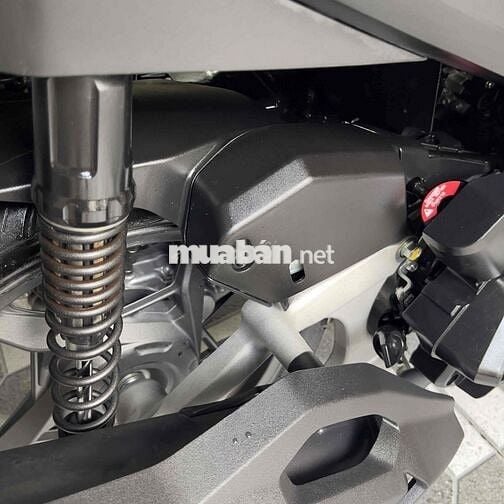 AB 4val 125cc/2024 ĐEN ĐB, 6k km, bstp chính chủ