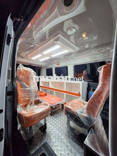Ford Transit 2025 Cứu Thương