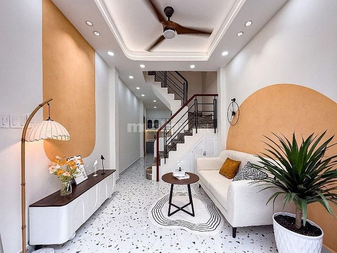 🏠 BÁN NHÀ KHU VIP PHÚ NHUẬN – NHÀ ĐẸP 4 TẦNG – SÂN ĐỂ XE RỘNG