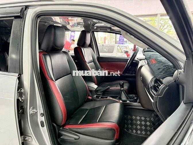 Toyota Fortuner 2017 2.4G 4x2 MT full đồ chơi