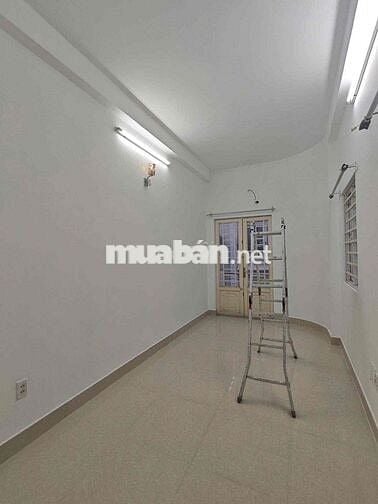 Nhà Mới Góc 2 MT Hẻm Xe Hơi Đường Lê Đại Hành , 4lầu 3PN 3WC