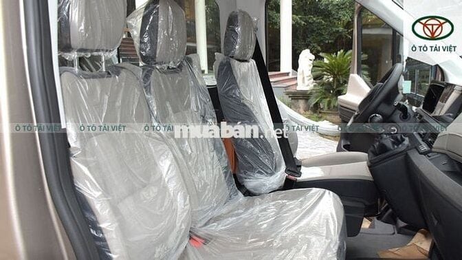 Ford Transit 2025 Van 6 SONG CHẮN