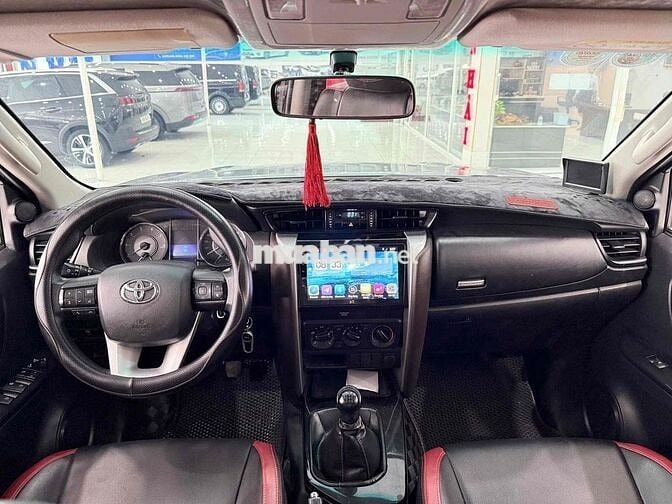 Toyota Fortuner 2017 2.4G 4x2 MT full đồ chơi