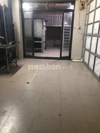 Nhà nguyên căn đường số 8. Ô tô ngủ trong nhà. Chỉ 5.5tr