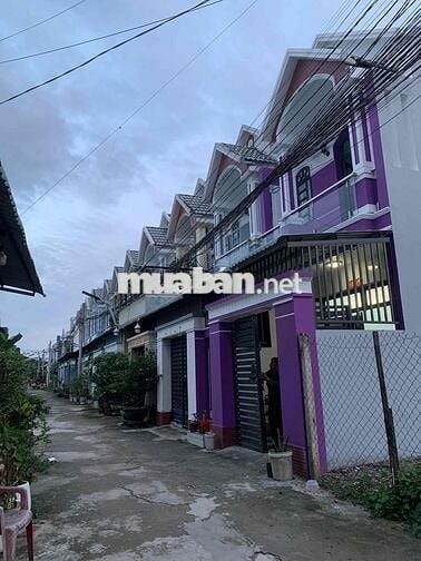 bán nhà 76m2 3pn ,2wc trong khu tái định cư Long Phú Cần Giuộc Long An