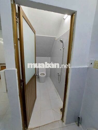 CHO THUÊ NHÀ HẺM 3 GÁC, 2 XET, LÊ VAN DUYỆT Q.BINH THANH