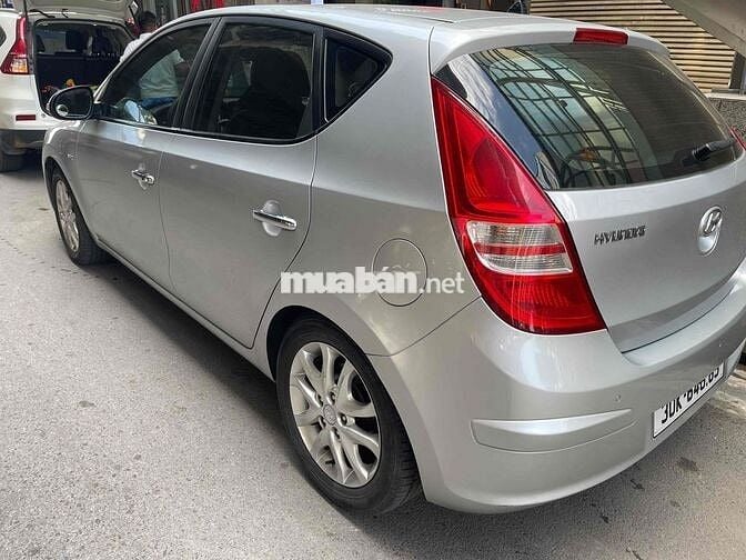 Hyundai i30 2009 1.6 AT - 140000 km