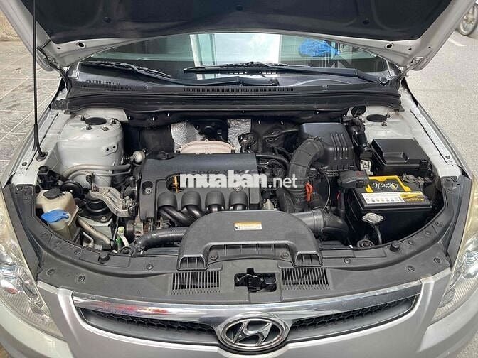 Hyundai i30 2009 1.6 AT - 140000 km