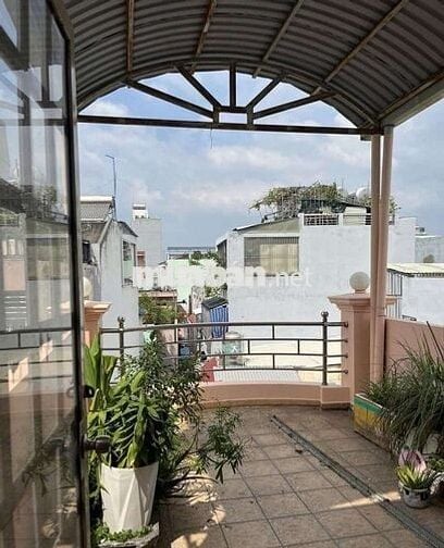 Nguyên căn 2pn2wc ngay chợ bà chiểu