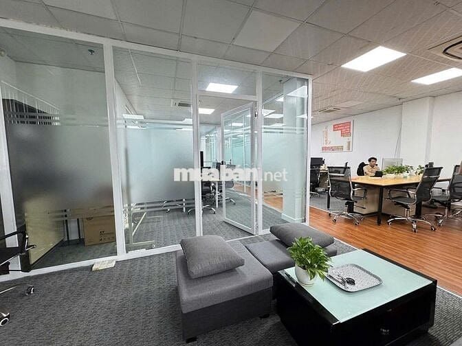 Cho thuê văn phòng đường Lê Văn Duyệt, dt 150m²