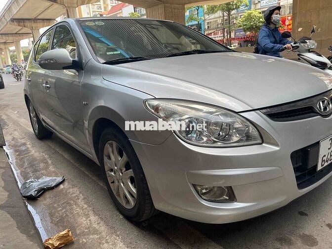 Hyundai i30 2009 1.6 AT - 140000 km