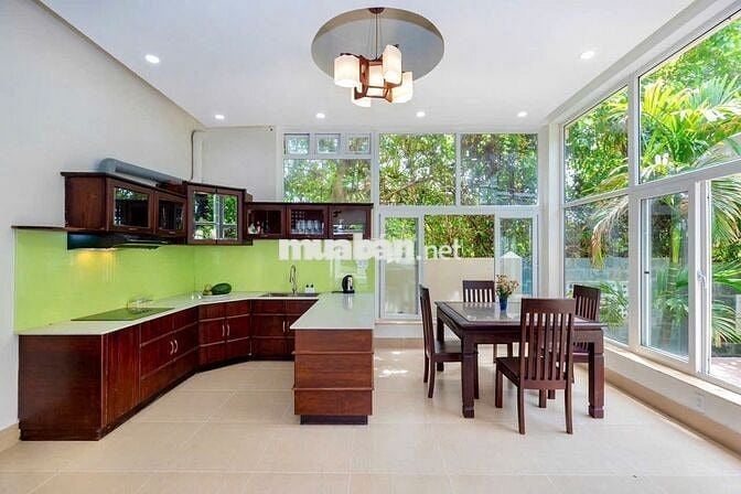 Cho Thuê Nhà Villa Mới Xây Cách Biển 800m 6PN : 25tr Còn Giảm