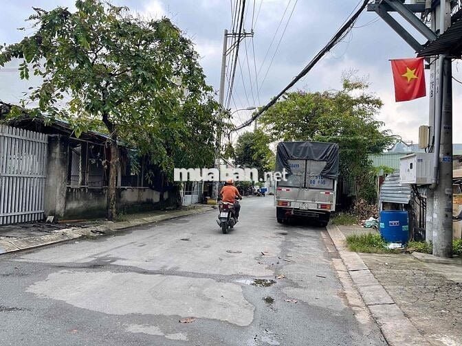 Cần Bán Gấp Đất 10x23m Shr Vị Trí đẹp Mt nhựa 10 1/ ngắn Ng Ảnh Thủ