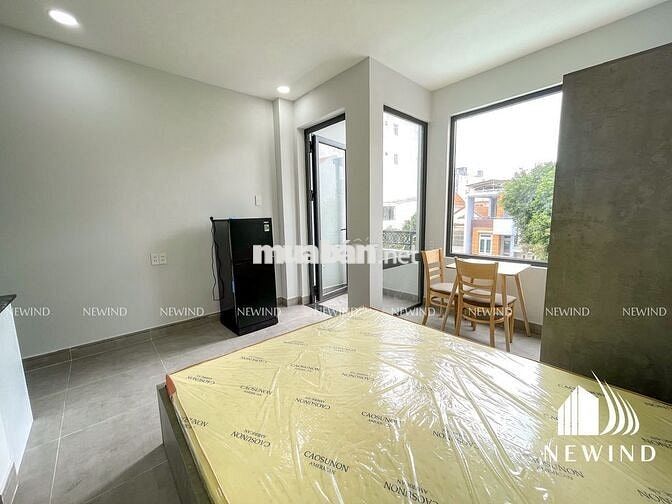 CHO THUÊ CĂN HỘ ĐẸP TẠI QUẬN 7 – BAN CÔNG THOÁNG MÁT, FULL NỘI THẤT