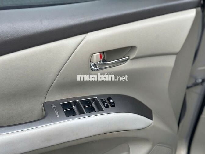 CẦN BÁN NHANH TOYOTA PREVIA 2008