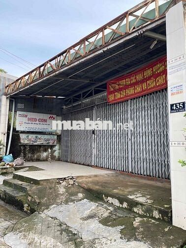 Chính chủ đi nước ngoài mới về cần bán nhà mặt tiền Nguyễn Bình