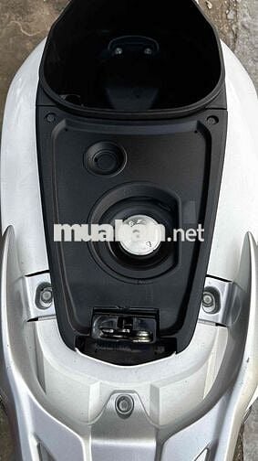 Honda Vision 2021 trắng đen ( hỗ trợ góp )