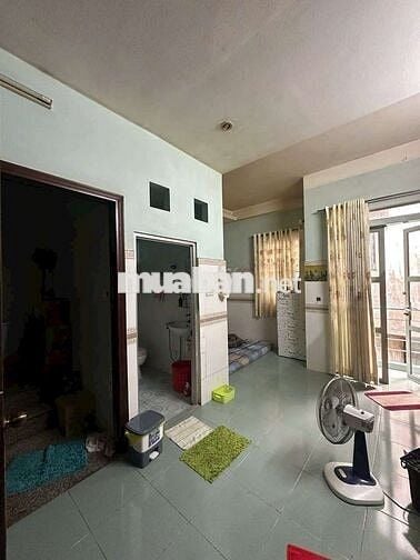 Nhà 4 Tầng Chiều Ngang Khủng Sát Mặt Tiền Phan Văn Trị Q5. Giá 5tỷ880