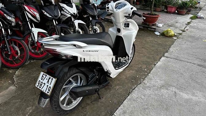 Honda Vision 2021 trắng đen ( hỗ trợ góp )