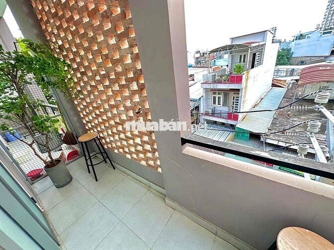 CHDV DUPLEX HSSV FULL NỘI THẤT CỬA SỔ, BAN CÔNG NGAY CÔNG VIÊN LÀNG H