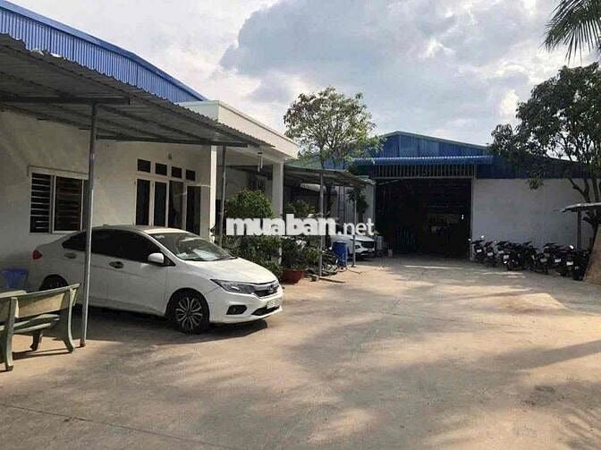 Cần Bán gấp Nhà Xưởng Mặt Tiền Đường Bùi Thị Xuân l/h ***