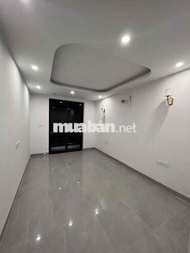 Nhà phân lô 6 tầng thang máy - Bùi Xương Trạch 35m2 ,Mt 3m giá 9,8 tỷ