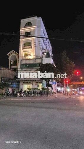 CẦN BÁN TÒA NHÀ NGAY TRUNG TÂM DĨ AN NGỘP BANK GIẢM MẠNH 6 Tỷ