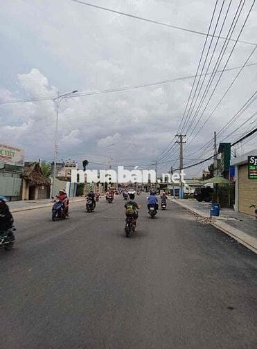 Cần bán gấp lô đất cách mặt tiền Nguyễn Thị Tươi  5m l/h ***