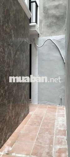 NHÀ MỚI ĐÊ LA THÀNH - 32M2 - THANG MÁY 6 TẦNG CHỈ 7,8 TỶ