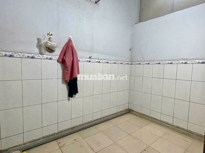 NHÀ CHO THUÊ MỚI SƠN SỬA GẦN CHỢ HÓC MÔN