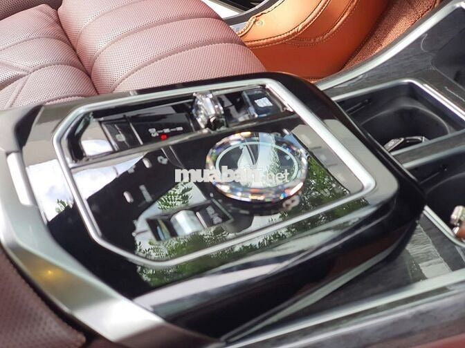 BMW 7 Series 2023 735Li M Sport - 16000 km