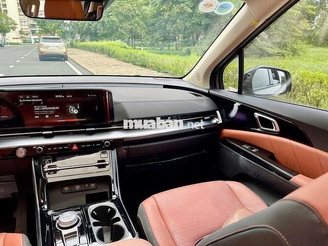 Kia Carnival 2.2D Signature 2024 - chất xe như mới